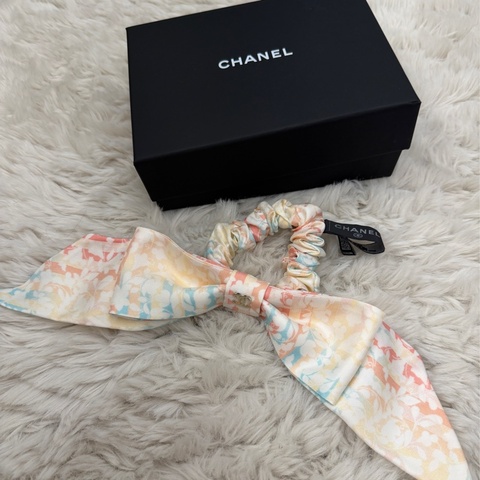 Chanel 髮飾