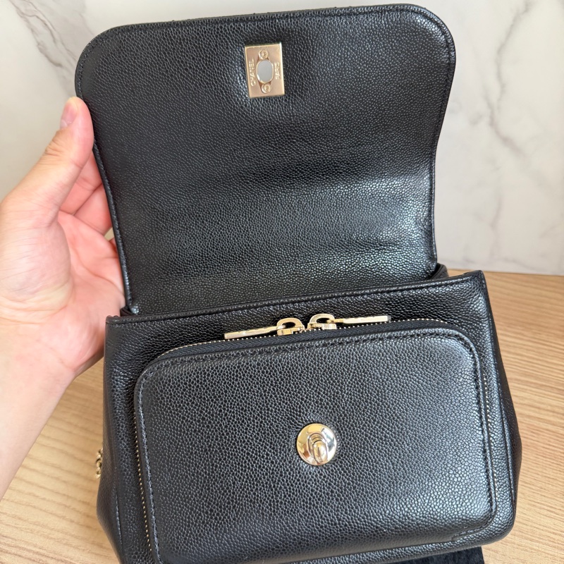 全新品 割愛出售affinity  bag 郵差包 黑色晶片款-18