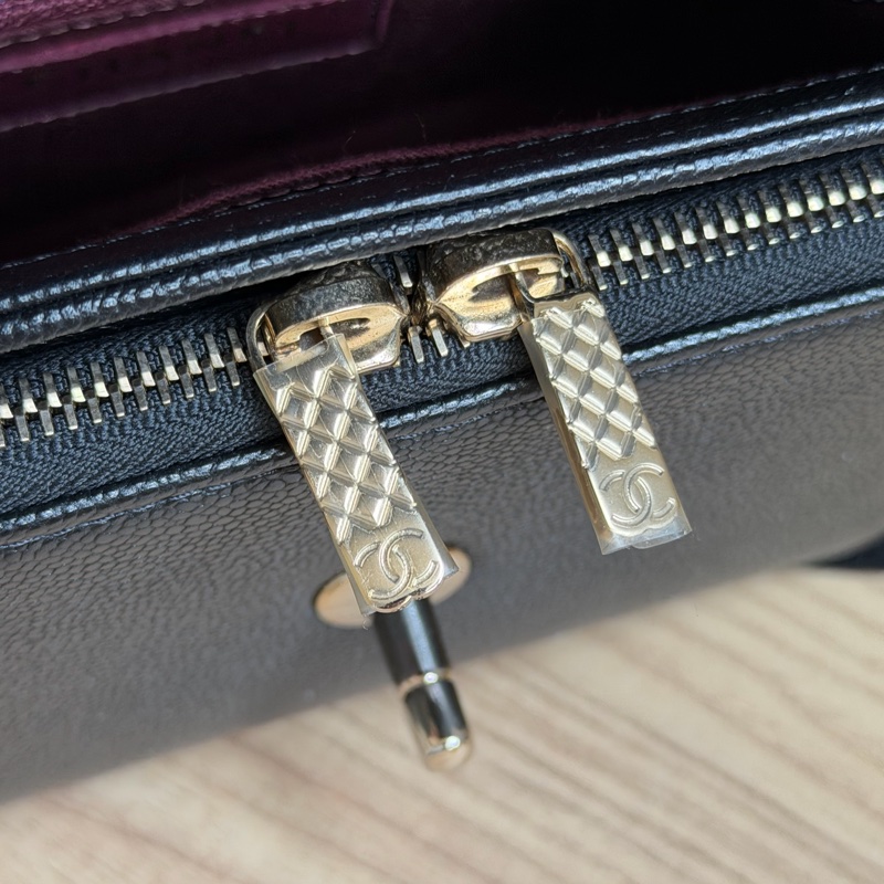 全新品 割愛出售affinity  bag 郵差包 黑色晶片款-21