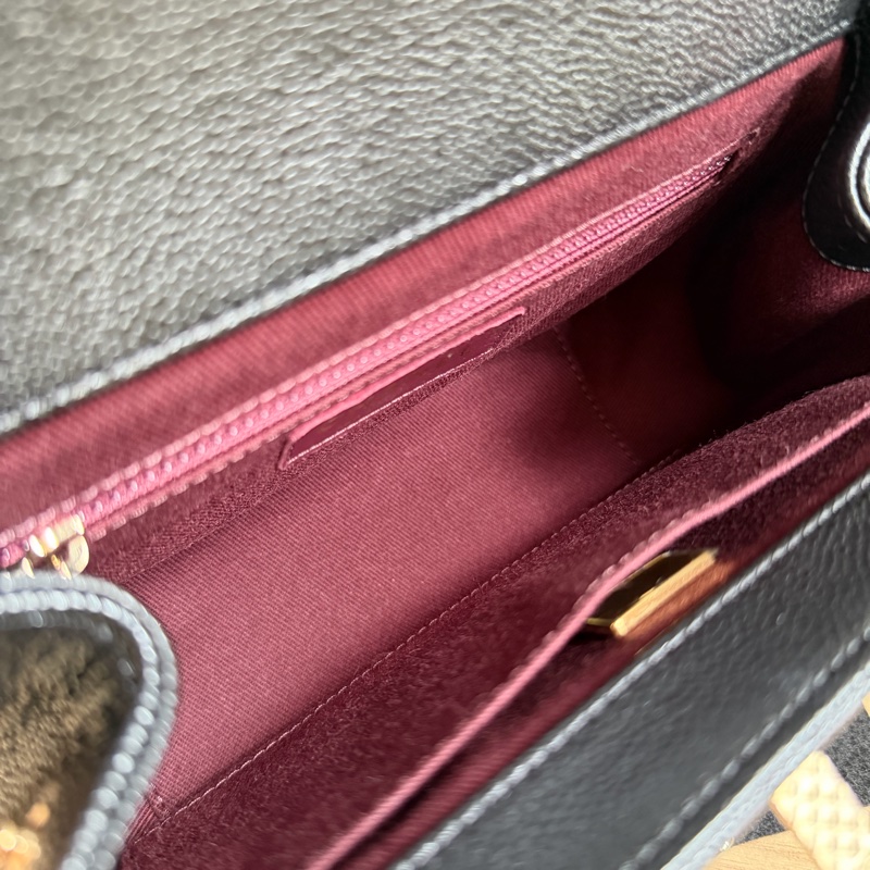 全新品 割愛出售affinity  bag 郵差包 黑色晶片款-23