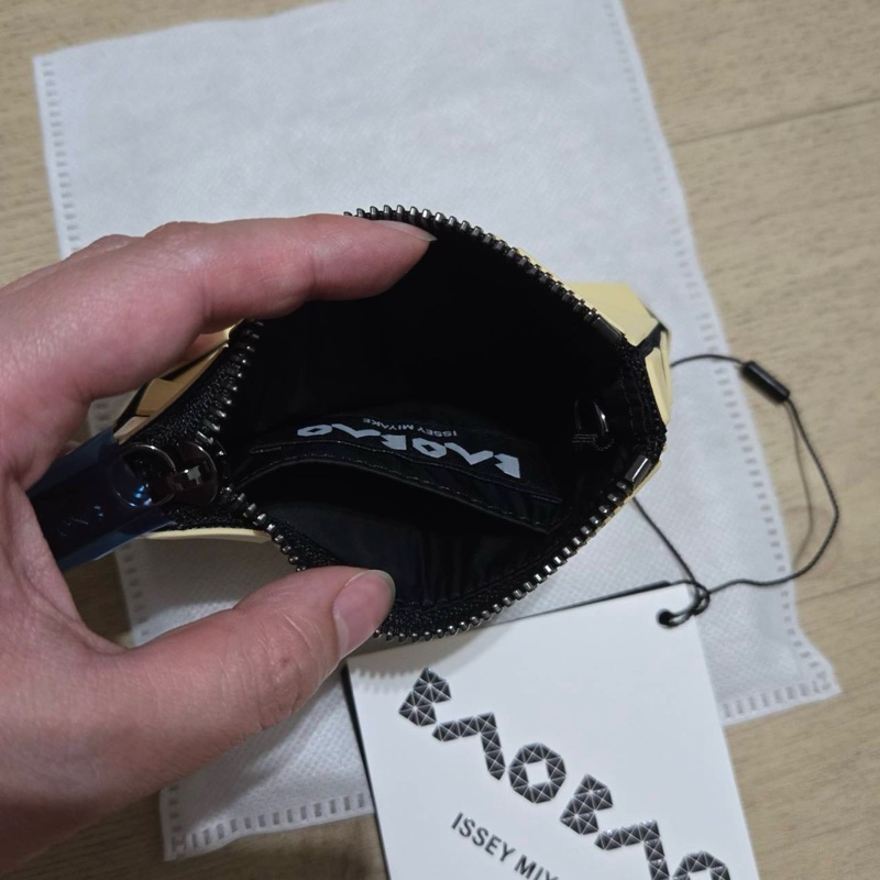 Issey Miyake 三宅一生 BaoBao 零錢包 霧面 黃色 稀有款 非常少見-4