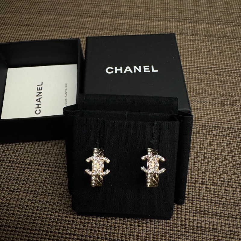 CHANEL 半圈設計 雙C 耳環 耳釘-1