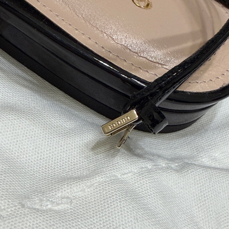 914intheair 『全新閒置』古馳新款Gucci字母logo T字涼鞋36（23-23.5cm)-14