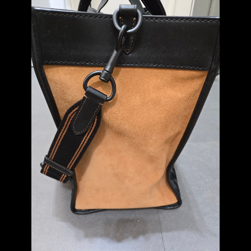 COACH  Field tote 40 植絨馬車花紋麂皮手提肩背托特包-1
