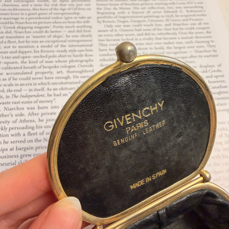 Givenchy 紀梵希零錢包 藍芽收納套 真皮 粉紅色 西班牙製-12