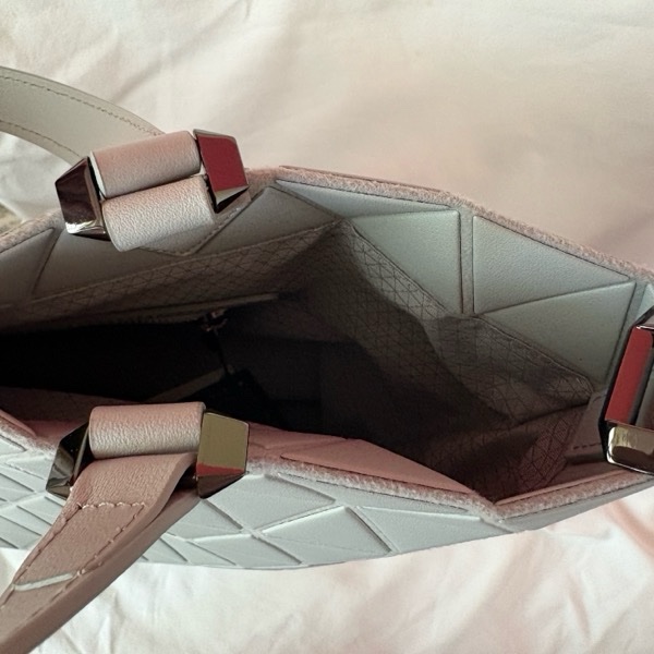 全新｜BAO BAO ISSEY MIYAKE CRYSTAL MATTE 淺灰托特包-3