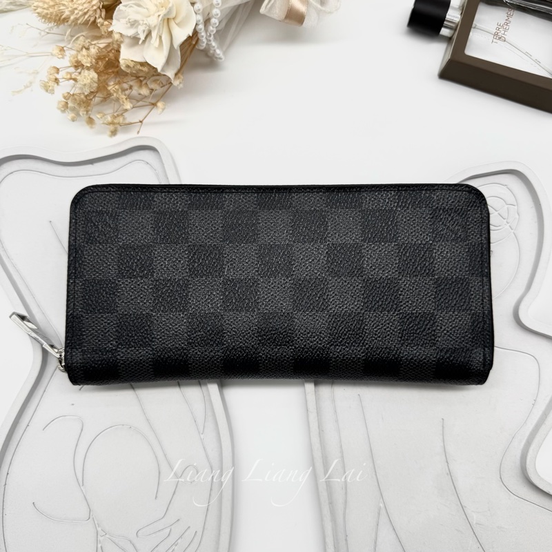 LOUIS VUITTON LV經典黑灰棋盤格拉鍊長夾-0