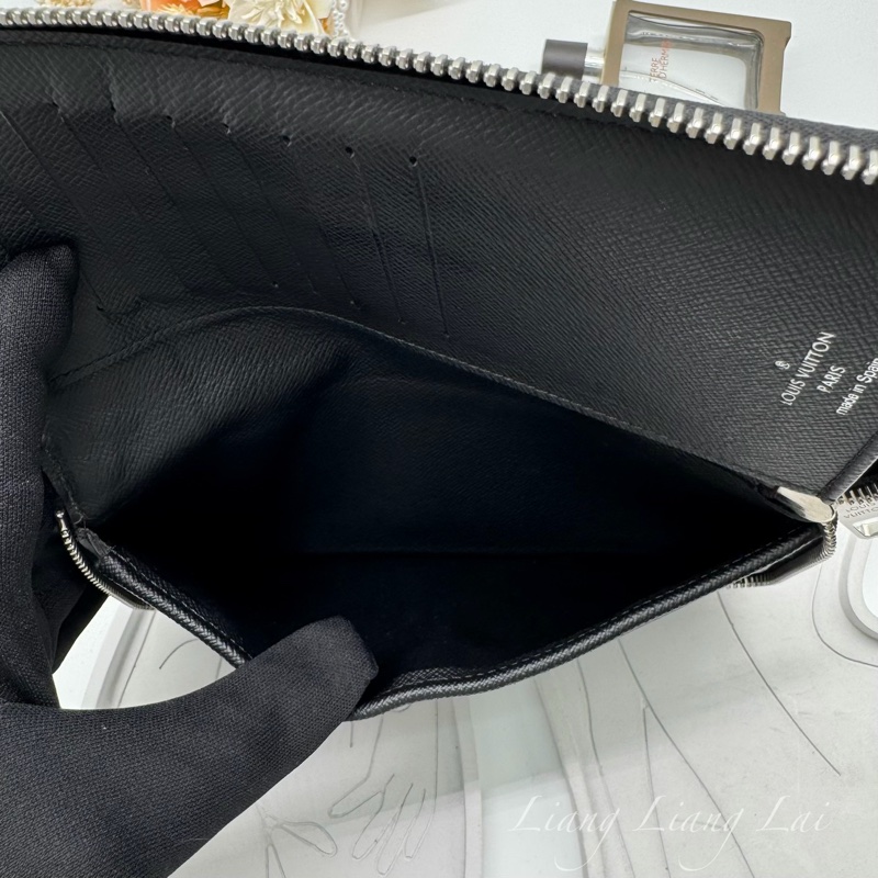 LOUIS VUITTON LV經典黑灰棋盤格拉鍊長夾-12