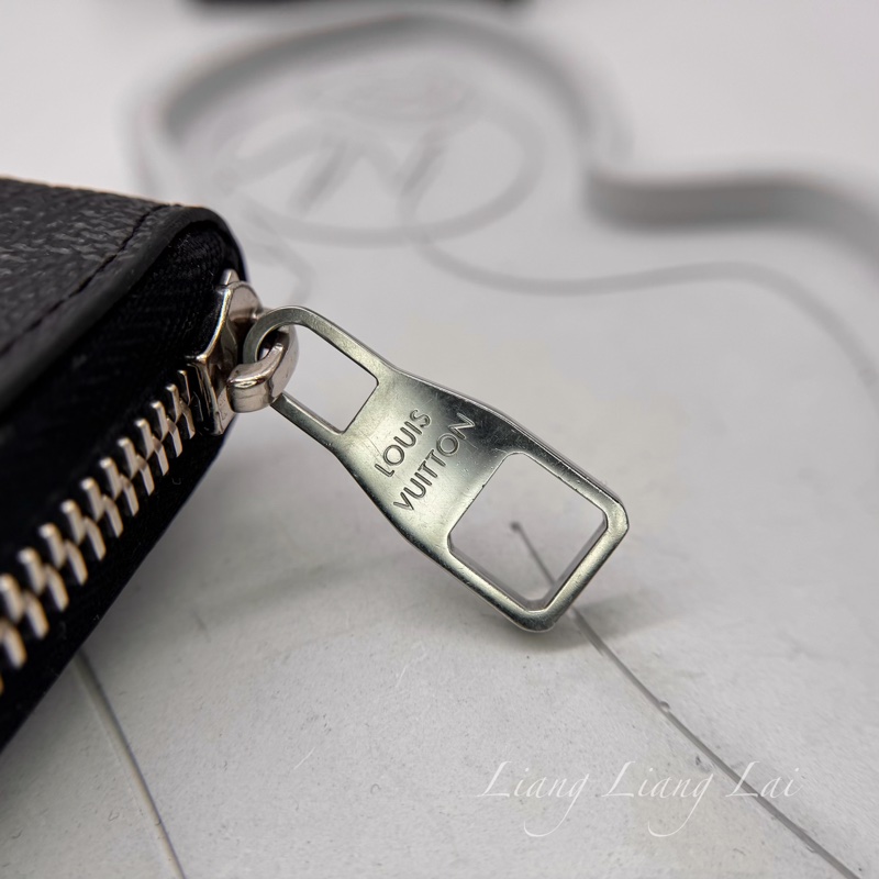 LOUIS VUITTON LV經典黑灰棋盤格拉鍊長夾-16