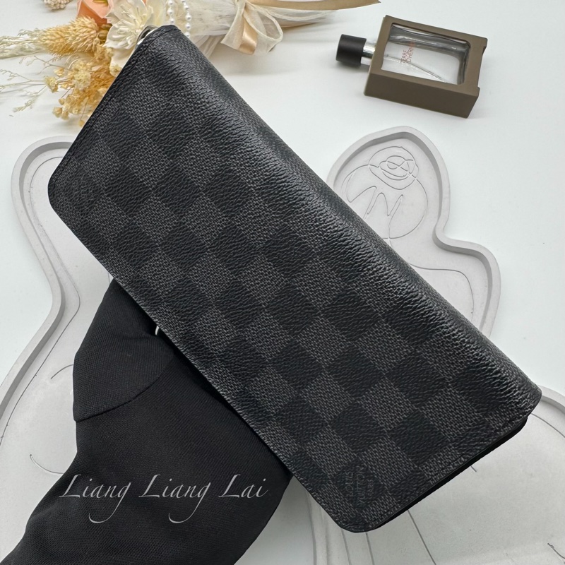 LOUIS VUITTON LV經典黑灰棋盤格拉鍊長夾-18