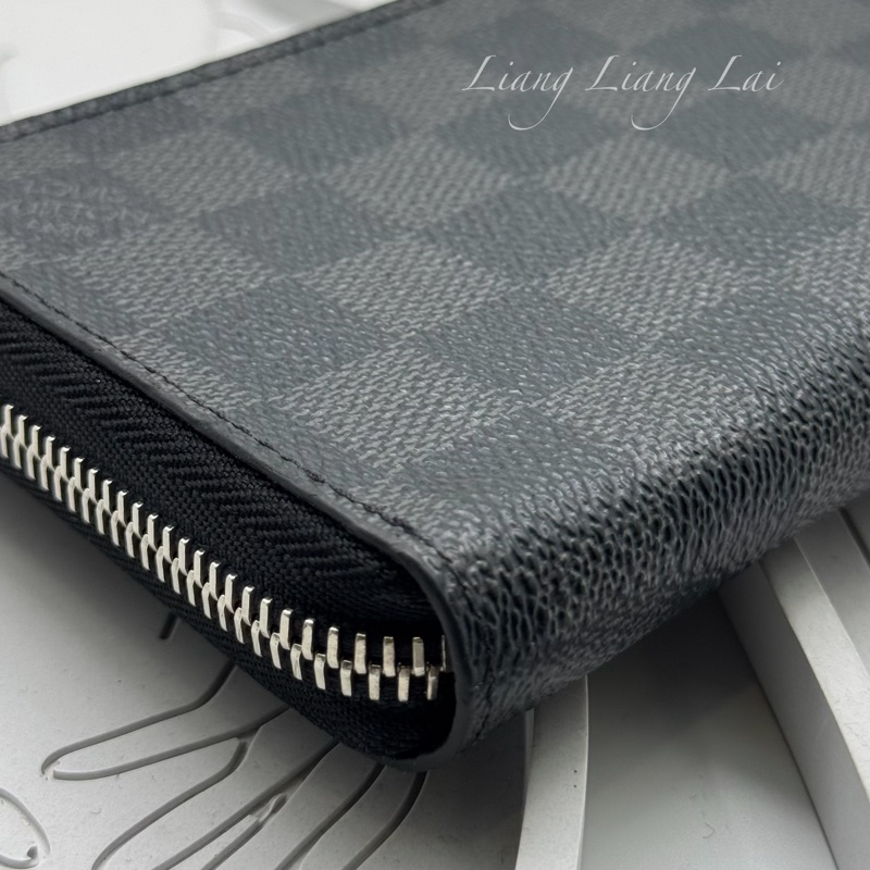 LOUIS VUITTON LV經典黑灰棋盤格拉鍊長夾-25