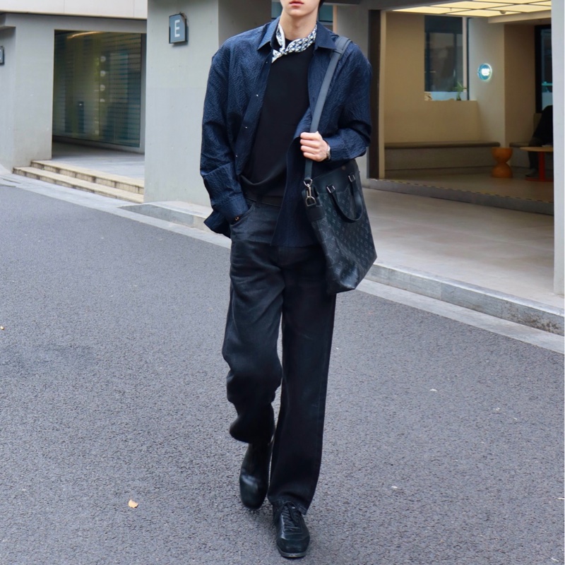 【97新 ✨ 全網最低價！】LV 老花 黑武士 手提包 郵差斜挎包 (下單前先詢問庫存❗️❗️）-3