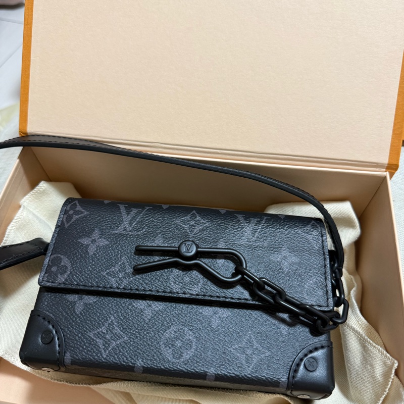 LV Monogram Eclipse 鏈條小包｜附購證｜近全新9成｜男女適用🔥-1