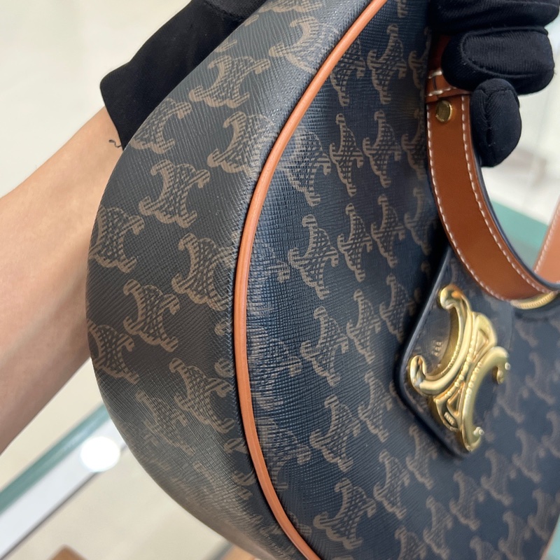 Celine 賽琳  AVA TRIOMPHE老花中号腋下包-3
