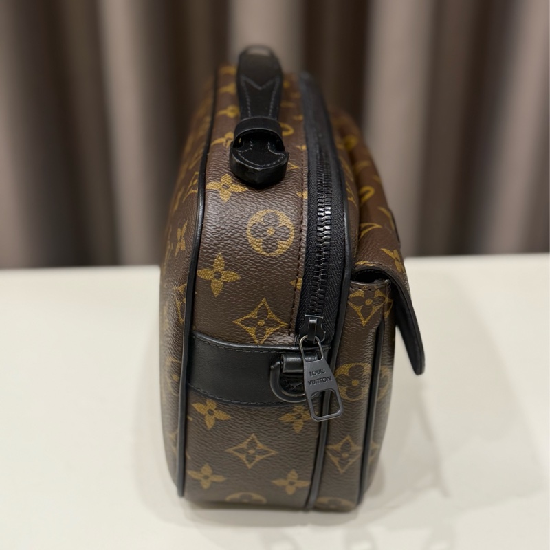 Louis vuitton路易威登 LV經典花紋拉鍊兩用斜背郵差包-3