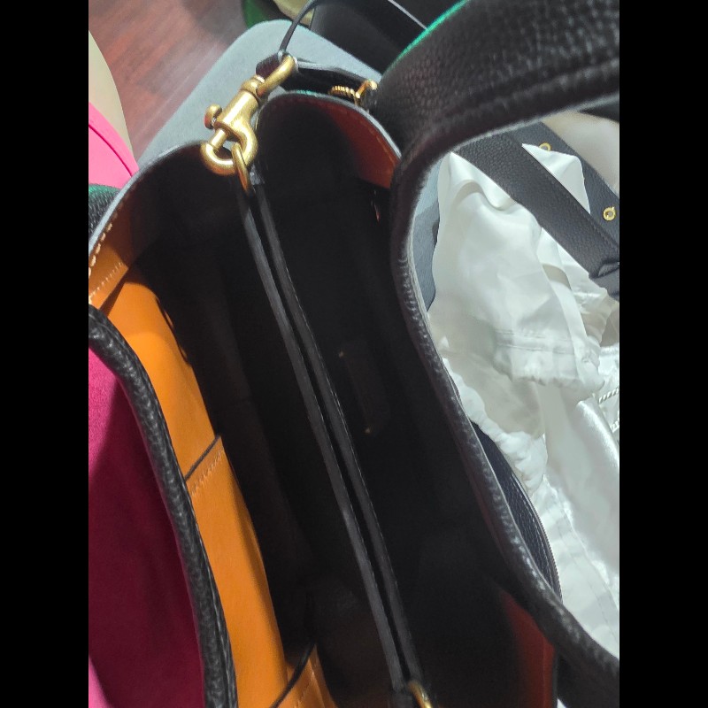 Coach Lana 23 黑色荔枝紋牛皮單肩包。-8