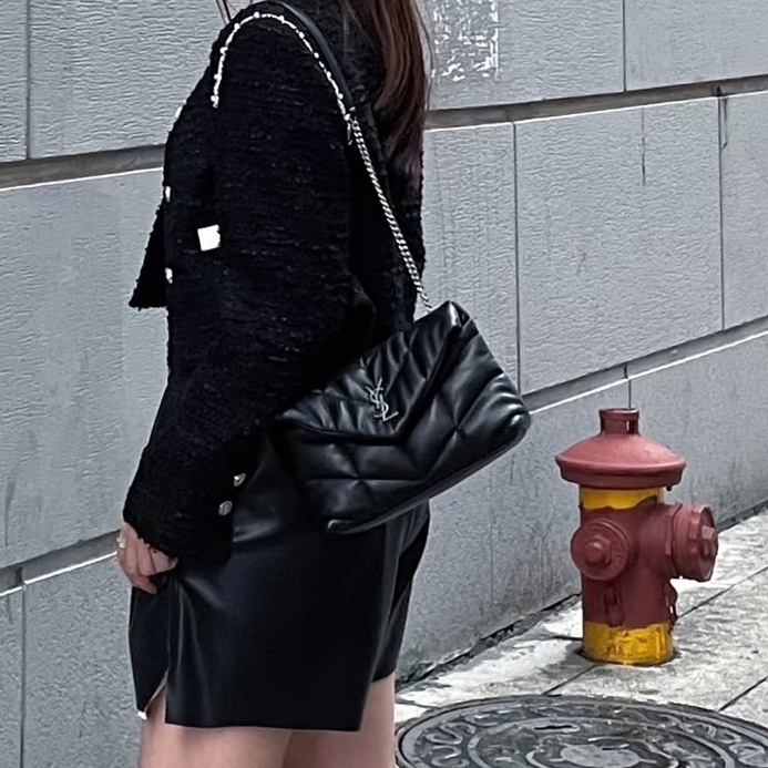 時髦百搭👠Ysl聖羅蘭黑銀全皮Loulou puffer泡芙雲朵包單肩手提鏈條包☁️-6