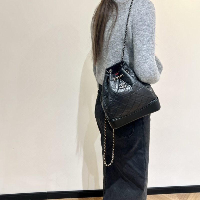 Chanel 香奈兒gabrielle純黑流浪書包-2