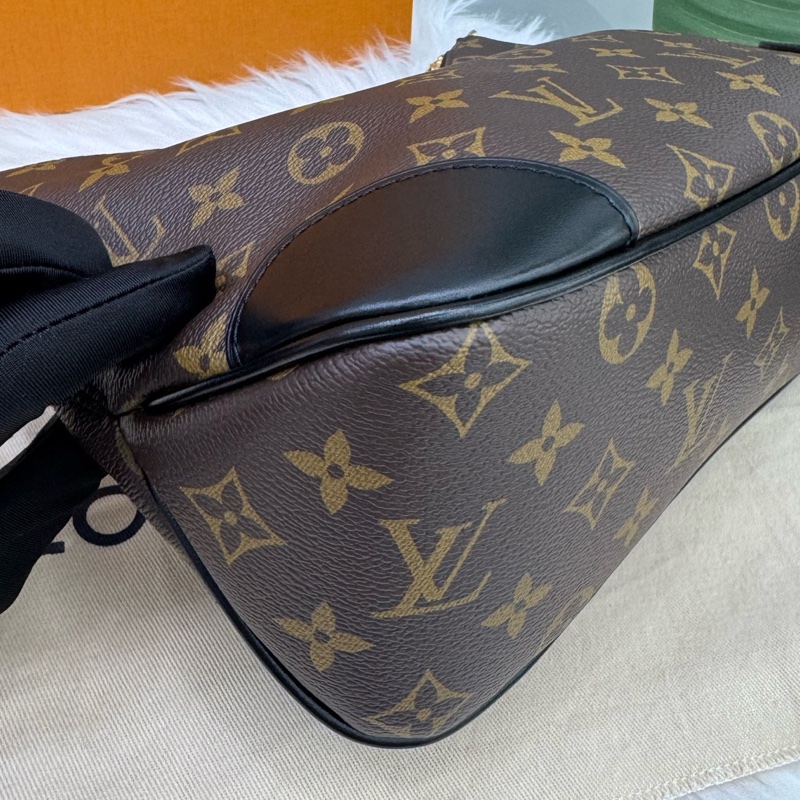 Louis Vuitton 路易威登黑牛角芯片包單肩斜挎包 斷貨王 尺寸26x10×18cm-9