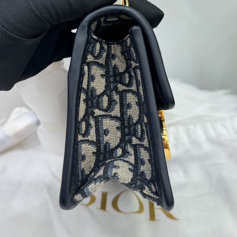 Dior迪奧藍色刺繡老花蒙田30小號鏈條單肩斜挎包 24年 經典到不用多說的款 可鹽可甜 腋下/斜挎/單肩隨便背，尺寸21x16x12cm-3
