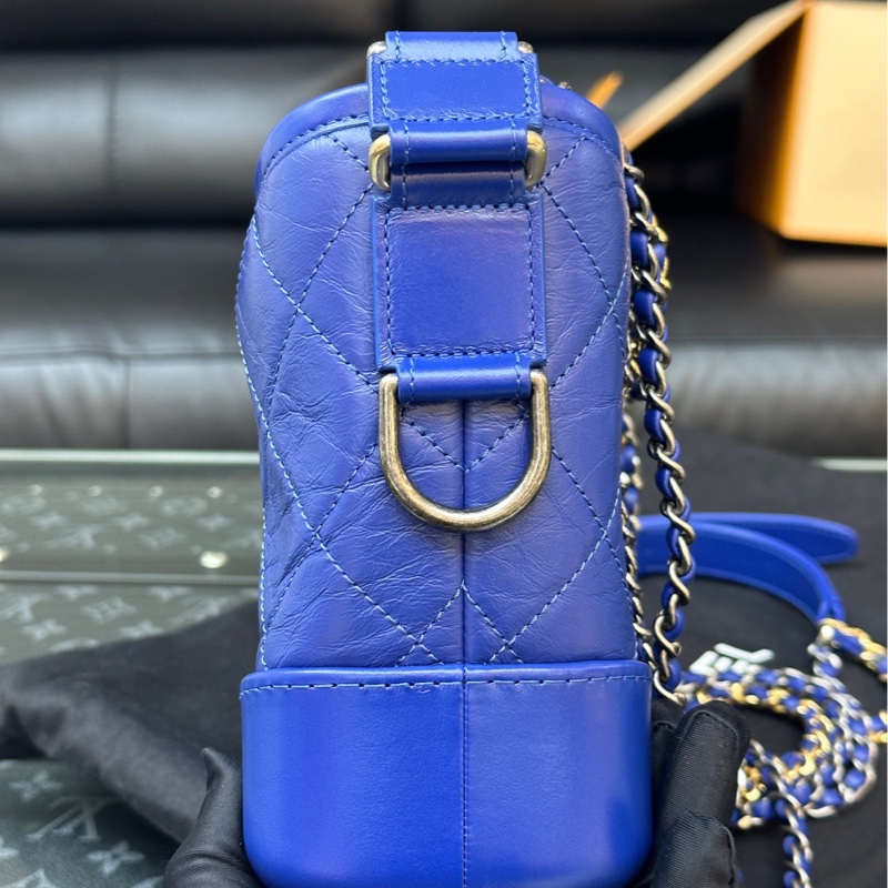97新Chanel/香奈兒 小號深藍色小牛皮流浪包 28開有黑卡 尺寸：20*8*16-5
