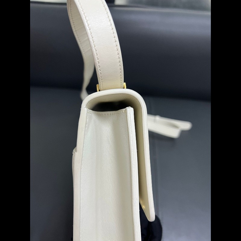Dior montaigne 30 medium 
蒙田30 白色金扣全皮-7