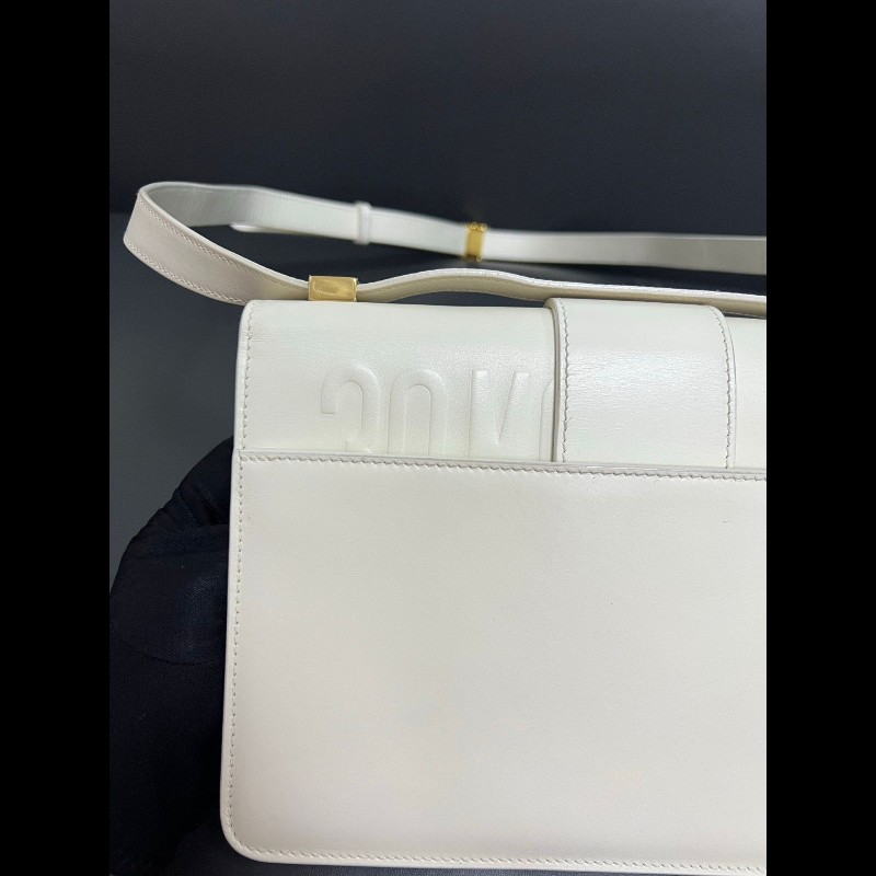 Dior montaigne 30 medium 
蒙田30 白色金扣全皮-11