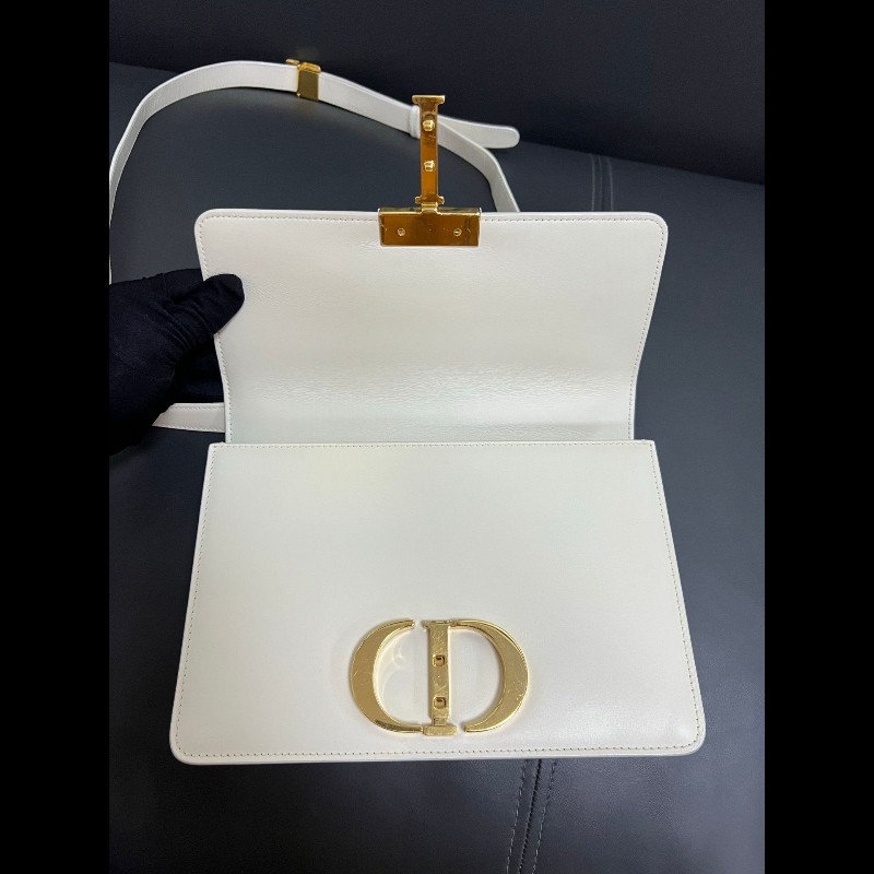 Dior montaigne 30 medium 
蒙田30 白色金扣全皮-21