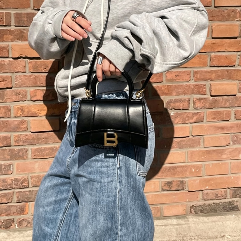 BALENCIAGA巴黎世家經典黑光牛金色釦沙漏包XS🦔-33