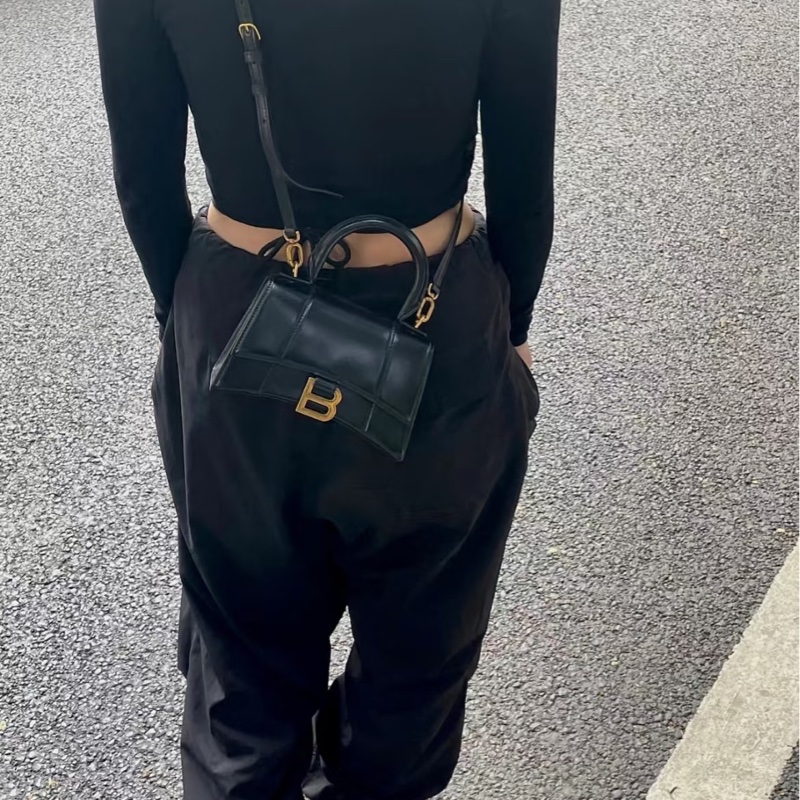 BALENCIAGA巴黎世家經典黑光牛金色釦沙漏包XS🦔-36