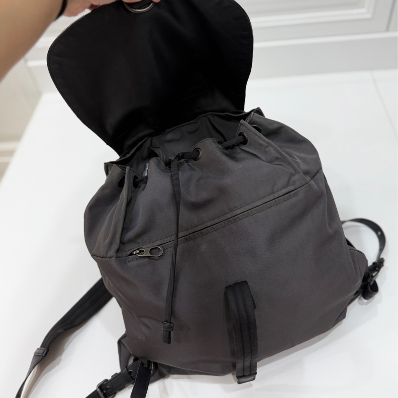 BOTTEGA VENETA BV 黑灰 尼龍 編織牛皮 側背包 後背包 手提包 雙肩背-10