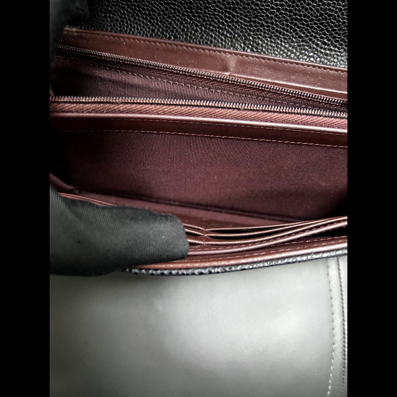 Chanel Classic Flap wallet
CF系列黑銀魚子酱款錢包-12