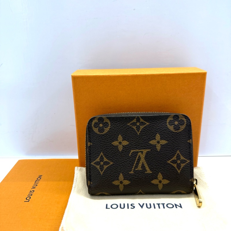 路易威登 LOUIS VUITTON 老花拉鍊零錢卡片夾 RFID M60067-2