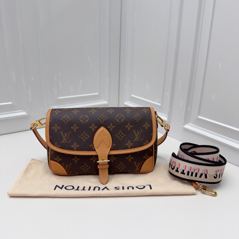 芯片款 路易威登/Louis Vuitton Diane法棍包 米黑肩带-0