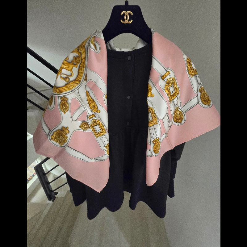 Gucci 古馳 100％真絲 粉色 圍巾 絲巾 披肩-4