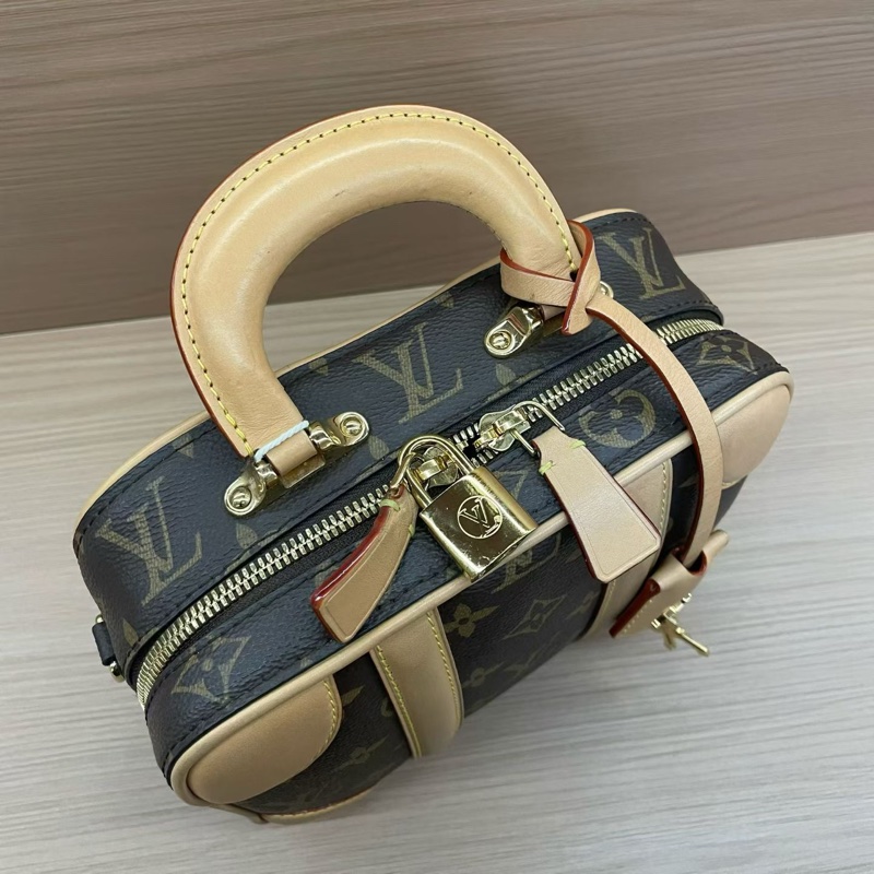 LV路易威登Luggage老花硬盒子包 芯片款 经典老花配色 硬箱设计 气质百搭 有肩带 可单肩可斜挎可手提 尺寸底長20*高16*寬寬8* 有塵袋 無盒子-5
