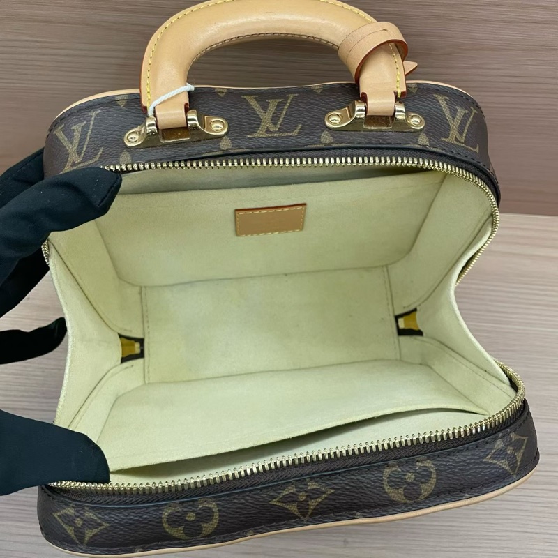 LV路易威登Luggage老花硬盒子包 芯片款 经典老花配色 硬箱设计 气质百搭 有肩带 可单肩可斜挎可手提 尺寸底長20*高16*寬寬8* 有塵袋 無盒子-6