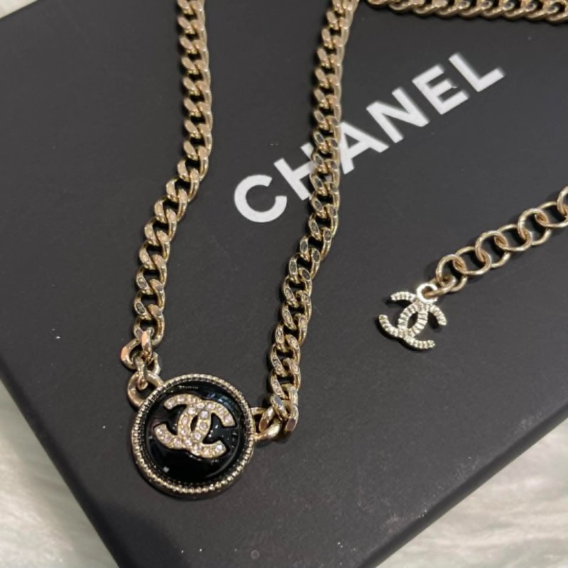 CHANEL 圓形雙C水鑽項鍊-4