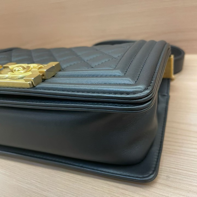CHANEL 黑金荔枝皮Leboy 小号 2020年，29開，有塵袋 無卡 無盒子-5