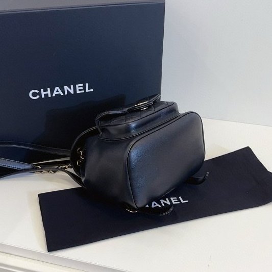 近新品 香奈兒/Chanel 黑金duma 雙肩包芯片款-4