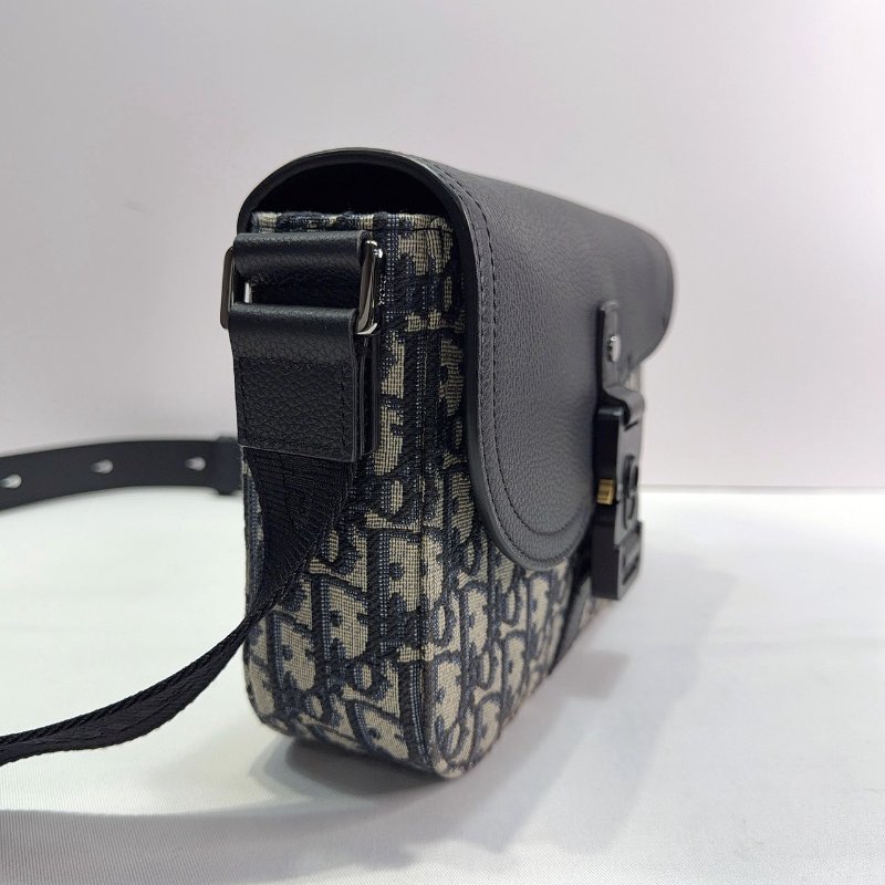DIOR Saddle小型翻蓋郵差包-3