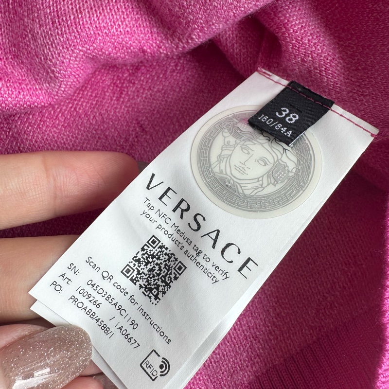 Versace 粉色針織兔子圖案上衣❤️‍🔥38號-13