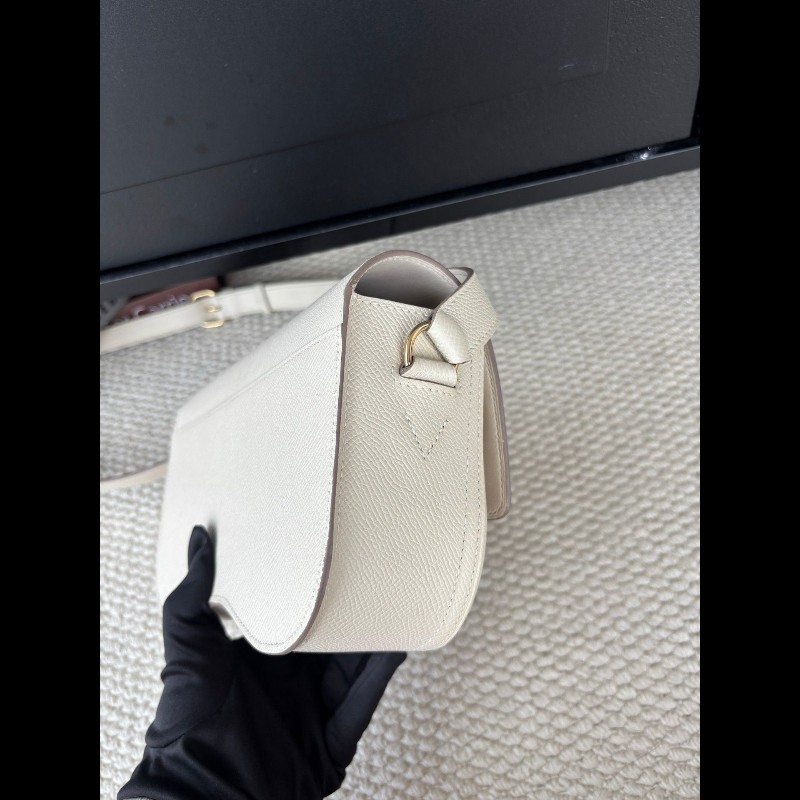 Hermes Della Elan
横版屁股包 奶昔白 
epsom皮-5