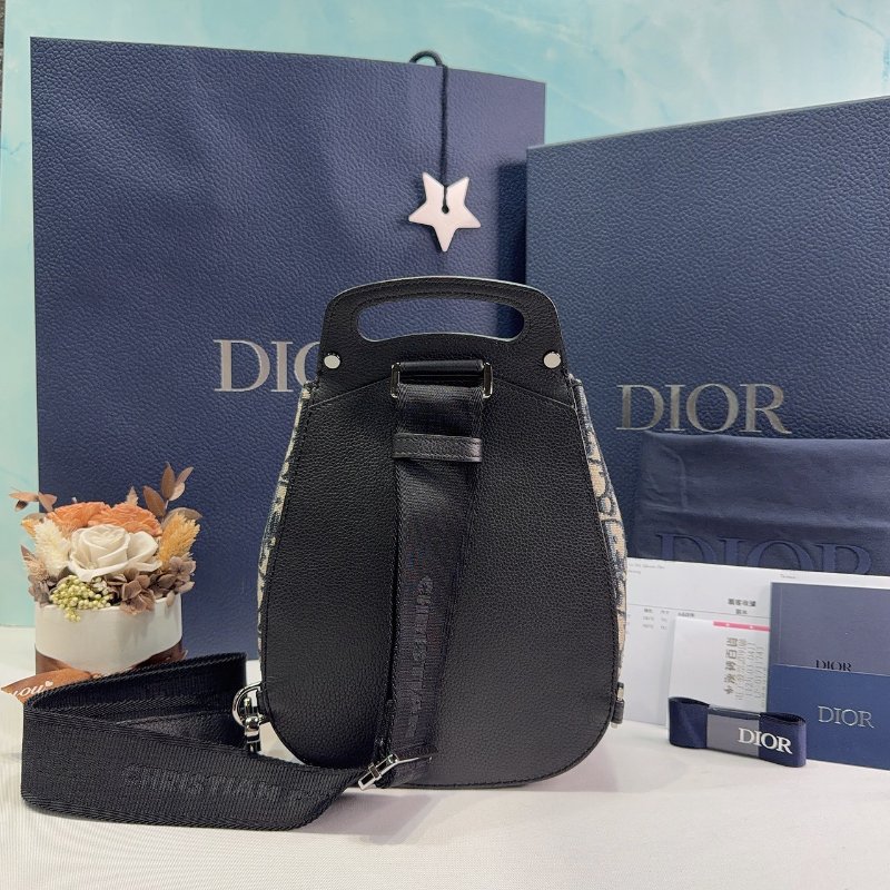 DIOR Gallop Sling馬鞍斜背包-1