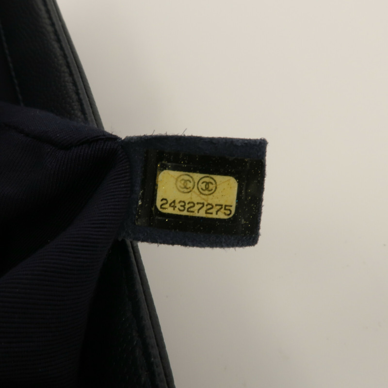 CHANEL 牛皮皮革Boy 25鏈帶肩背袋-7