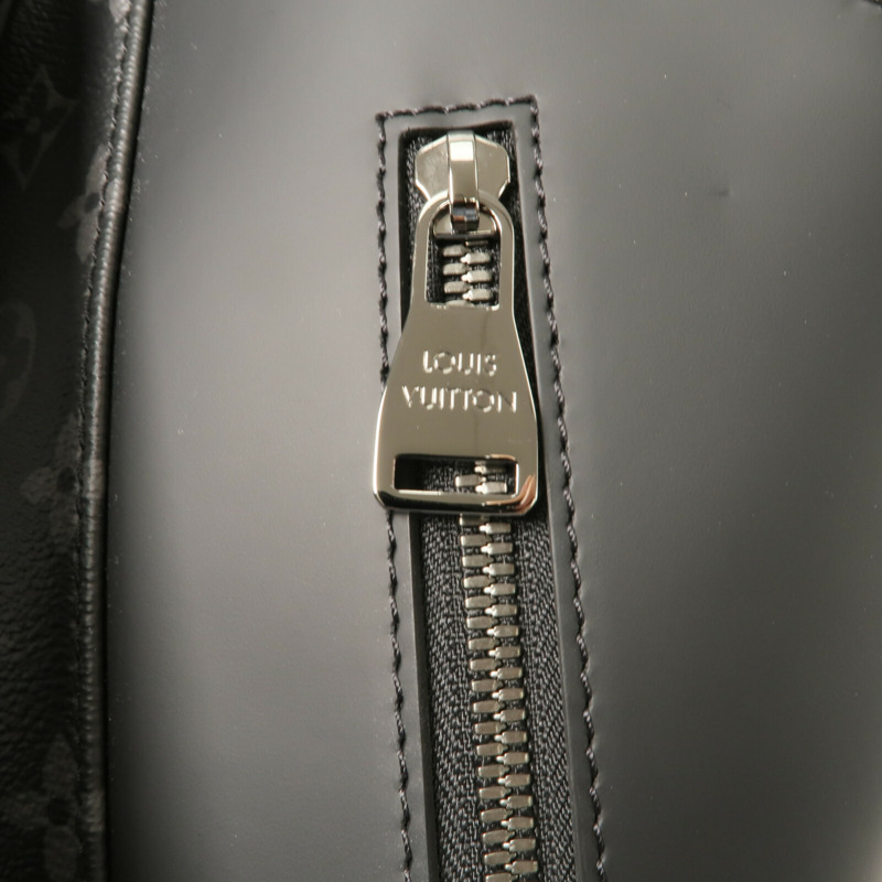 LOUIS VUITTON Monogram Eclipse Maxi Noe Sling背包-8