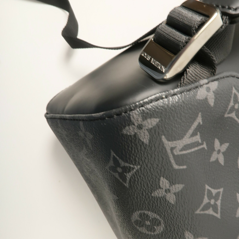 LOUIS VUITTON Monogram Eclipse Maxi Noe Sling背包-13