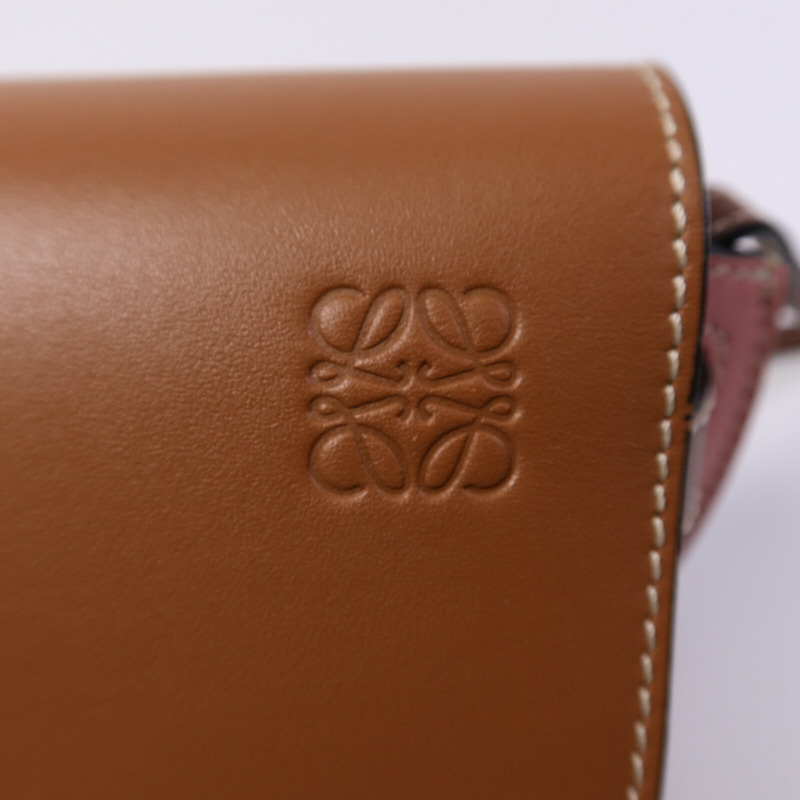 LOEWE 牛皮皮革Gate Mini肩背袋-12