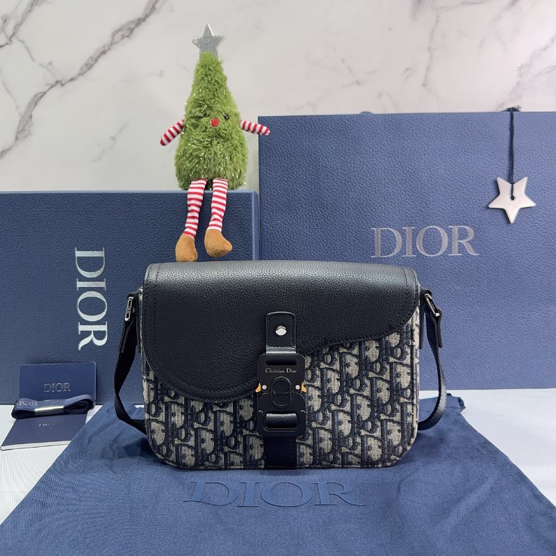 DIOR Oblique Saddle小型翻蓋郵差包-0
