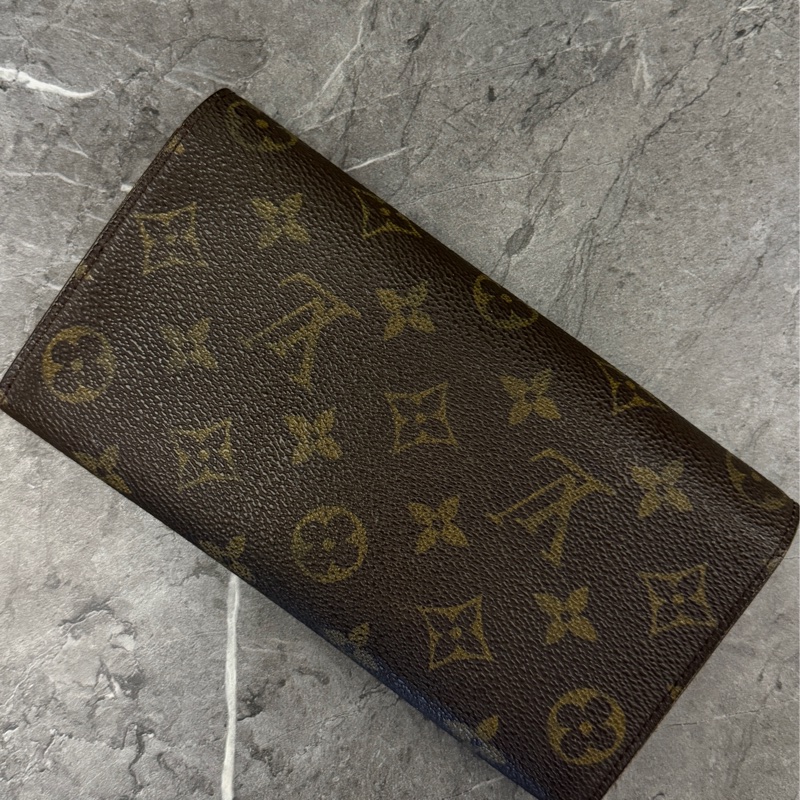 Louis Vuitton經典老花三折長夾-1
